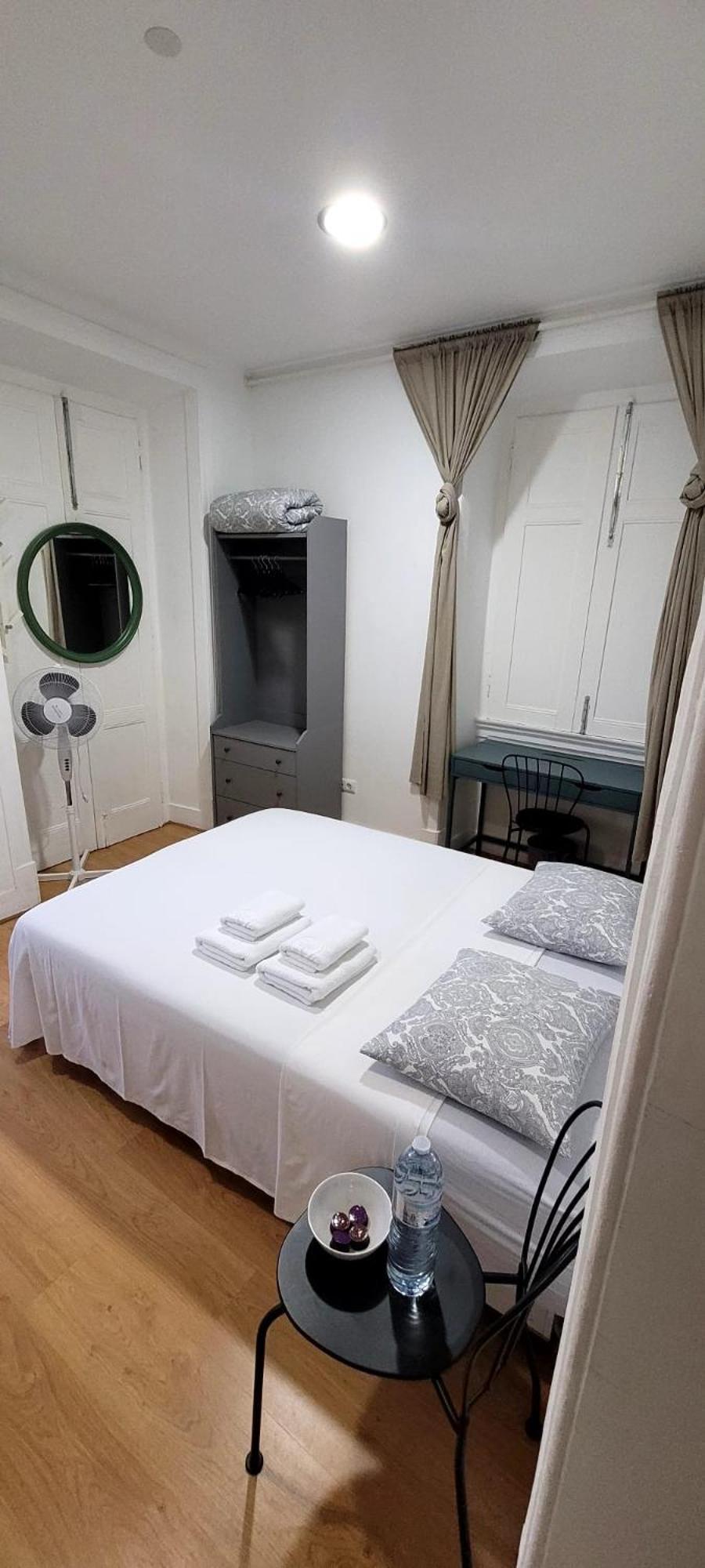 Privatunterkunft Varanda Privada Iroom *